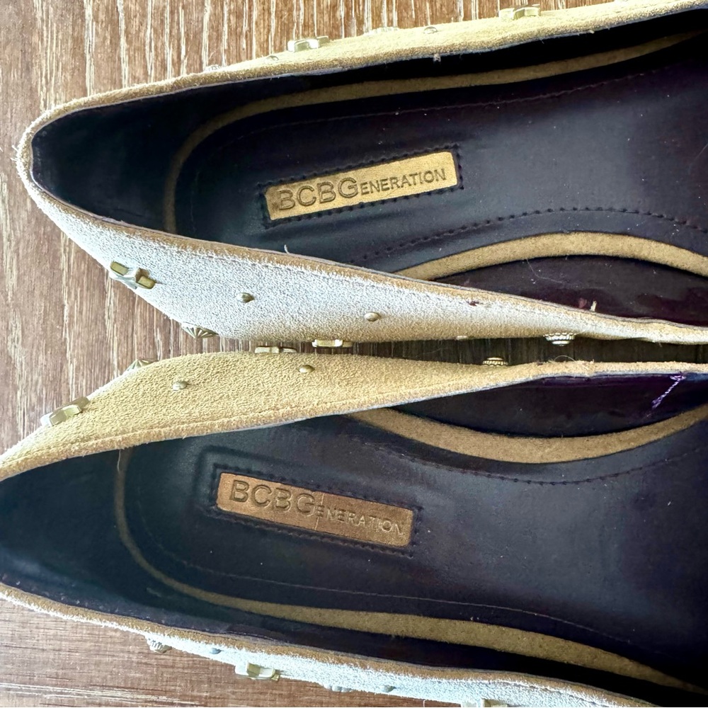 BCBGeneration tan suede Nikkola flats 8.5 - Picture 8 of 13